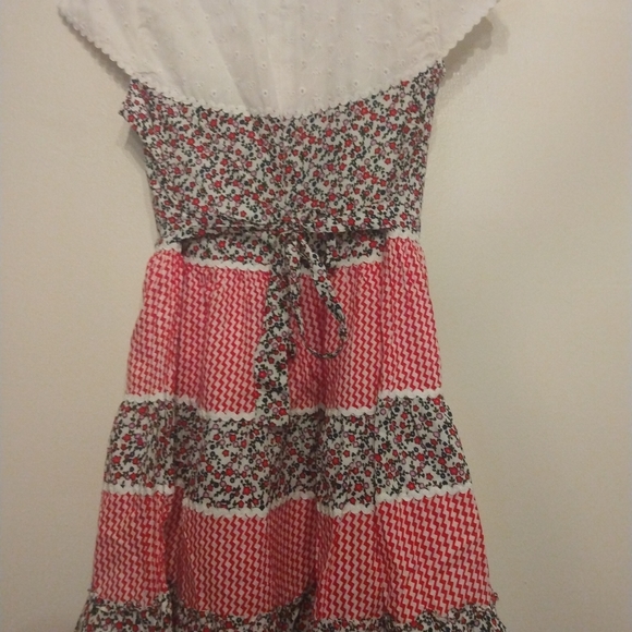 Archana girls dress - Picture 3 of 3